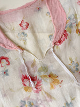 Load image into Gallery viewer, 30s Cotton Voile Floral Blouse | S-M