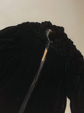 Load image into Gallery viewer, 30s Velvet Cape | XS-XL