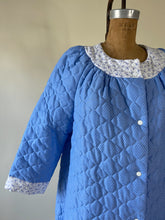Load image into Gallery viewer, 80s Deadstock Blue Quilted House Coat | L