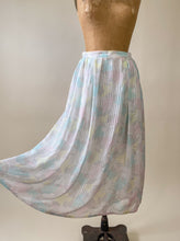 Load image into Gallery viewer, 70s-80s Pastel Floral Midi Skirt | 29w
